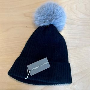 NWT Amicale Cashmere Beanie